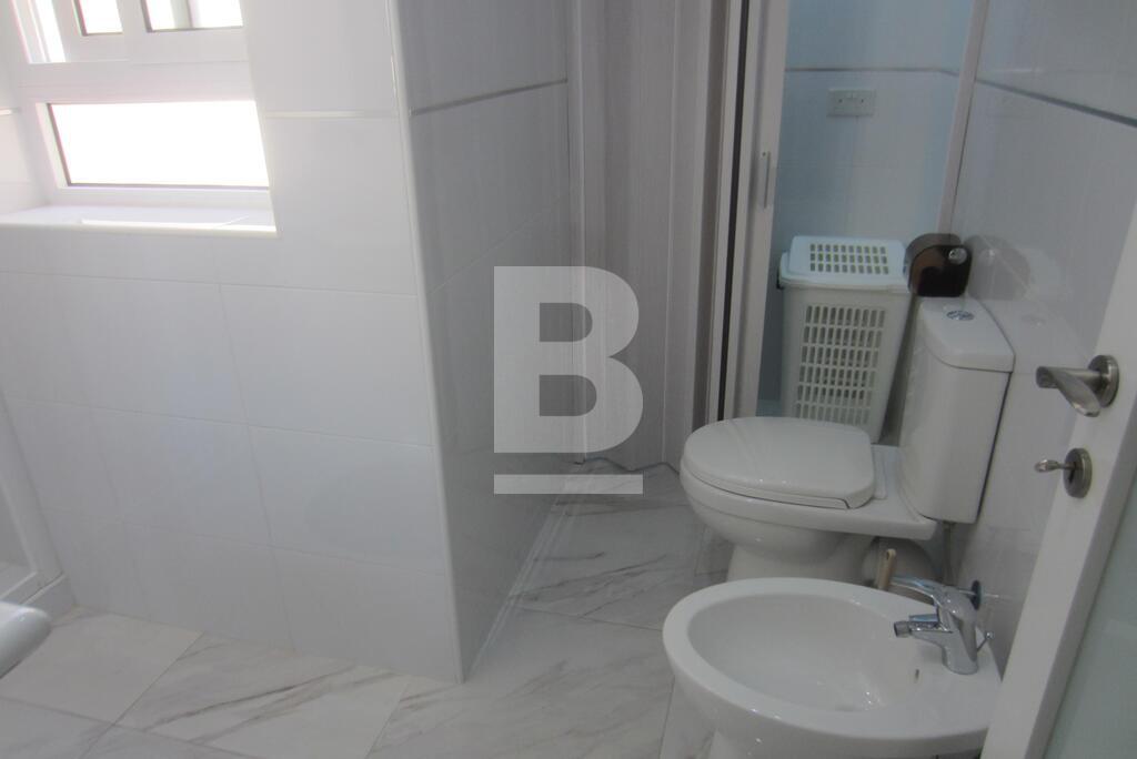 1 bed Apartment for rent - Image 1