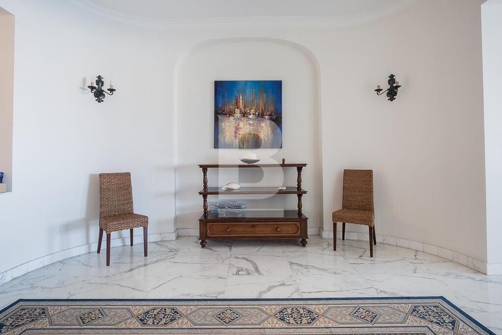 3 bed Apartment for rent - Image 1