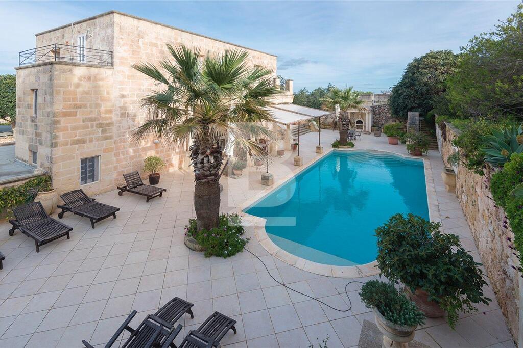 P_003501_1.0_SF_Pool_Area_1_3_pr