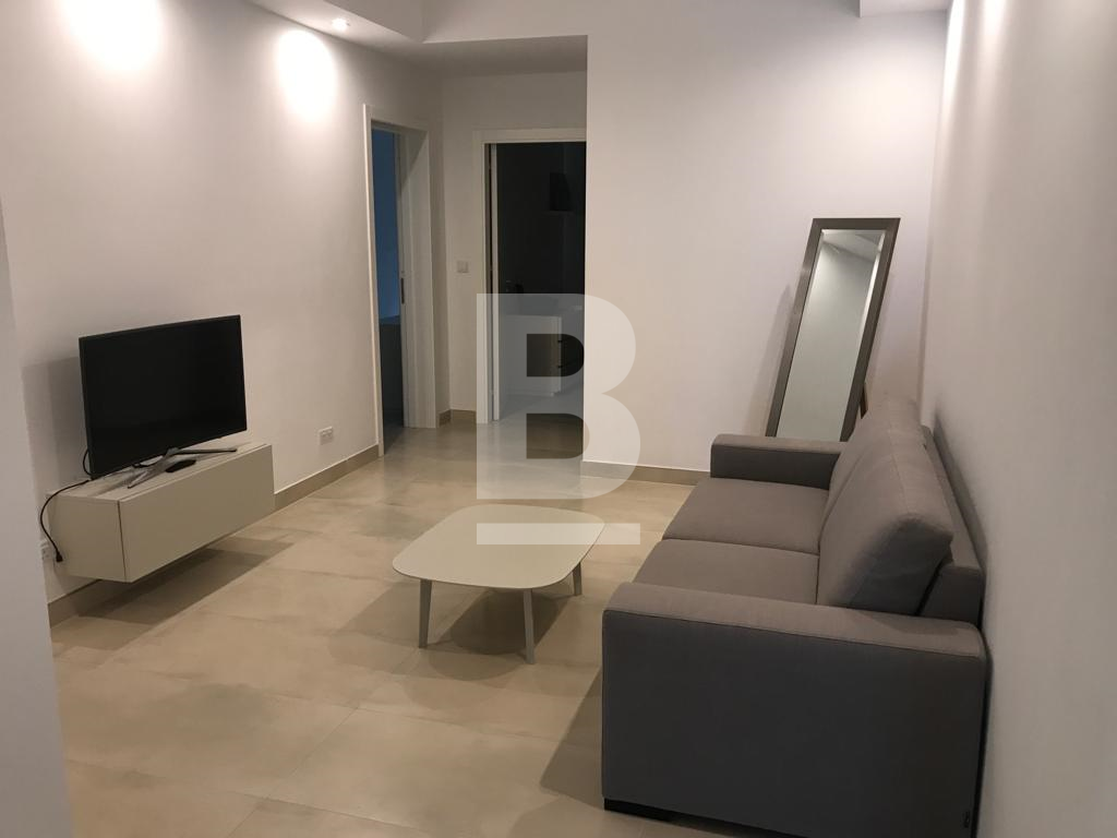 3 bed Apartment for rent - Image 1