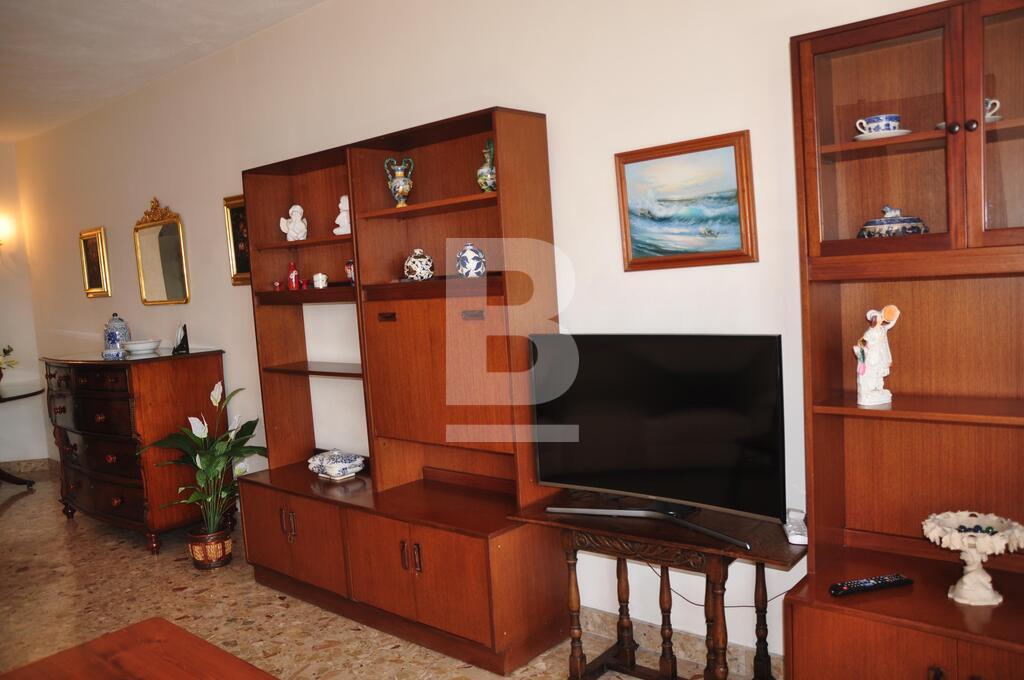 P_003507_C._1_LIVING_ROOM.JPG