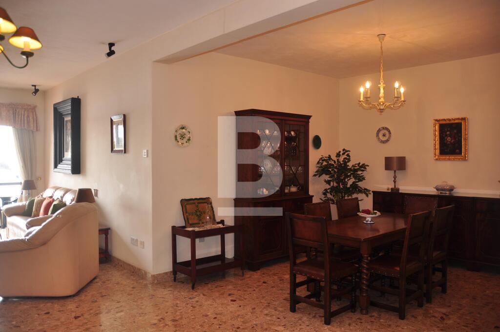 P_003507_D._1_DINNING_ROOM.JPG