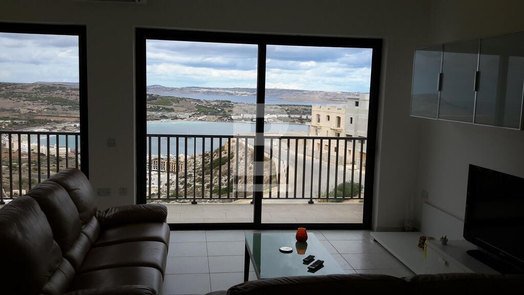 3 bed Apartment for rent - Image 1