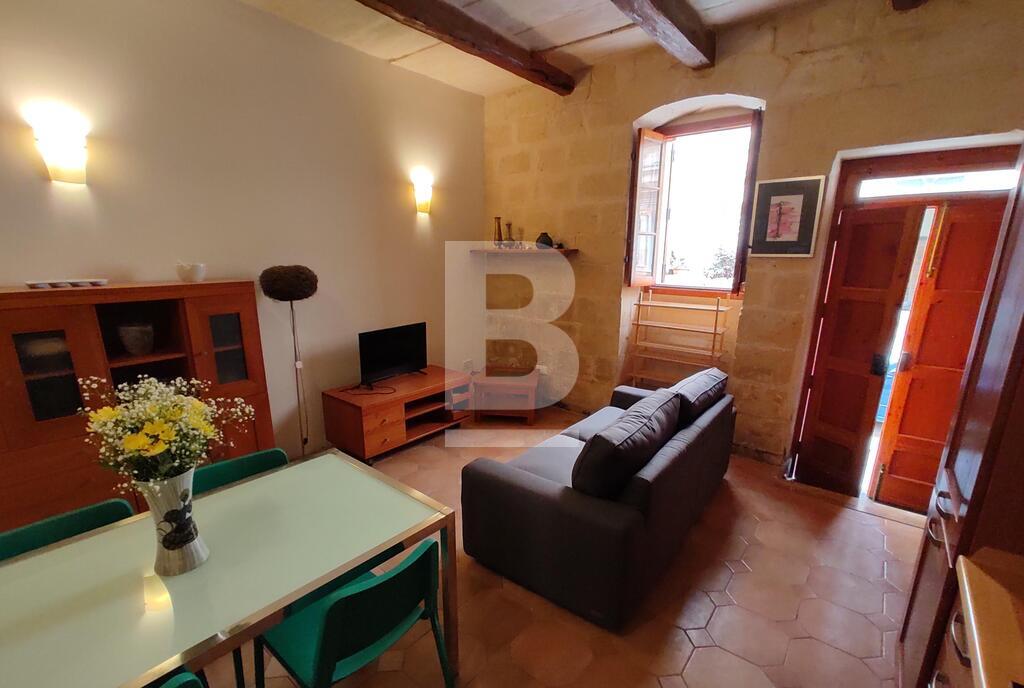 1 bed Maisonette for rent - Image 1