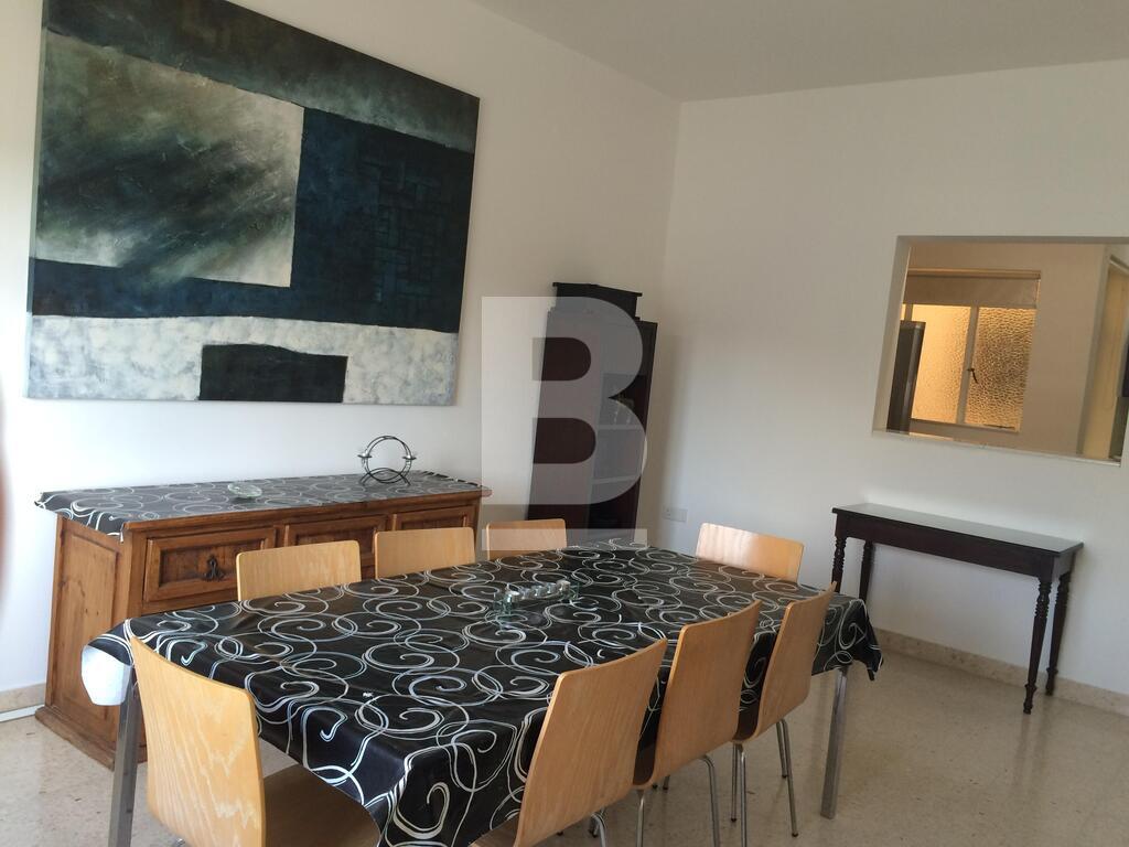 P_009721_4a_photo3_dining_room.J