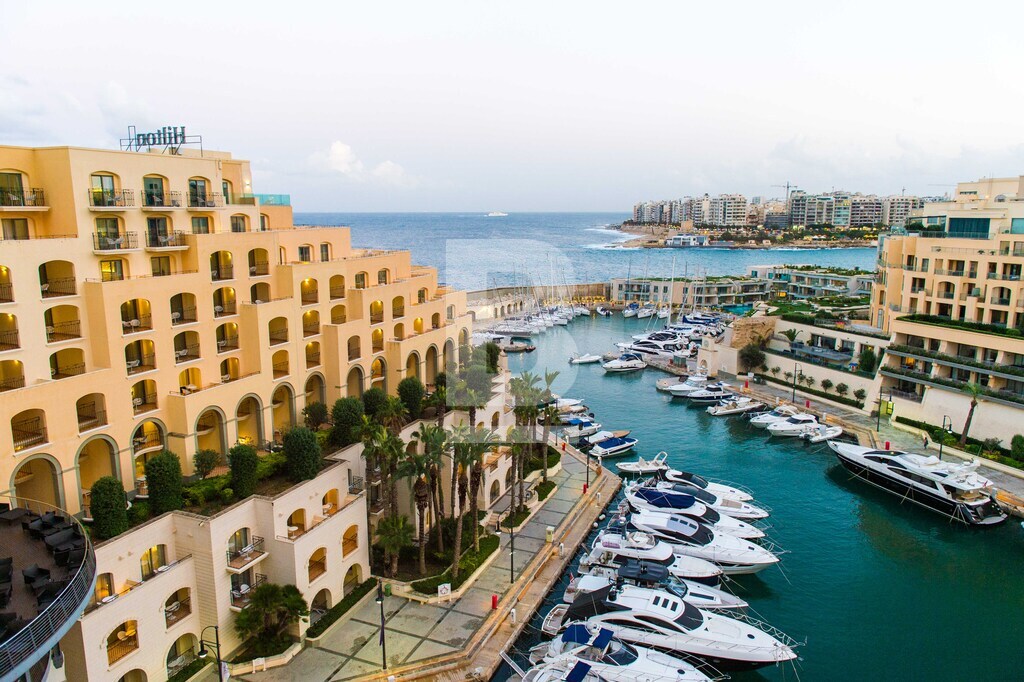 3 bed Penthouse for rent - Image 1