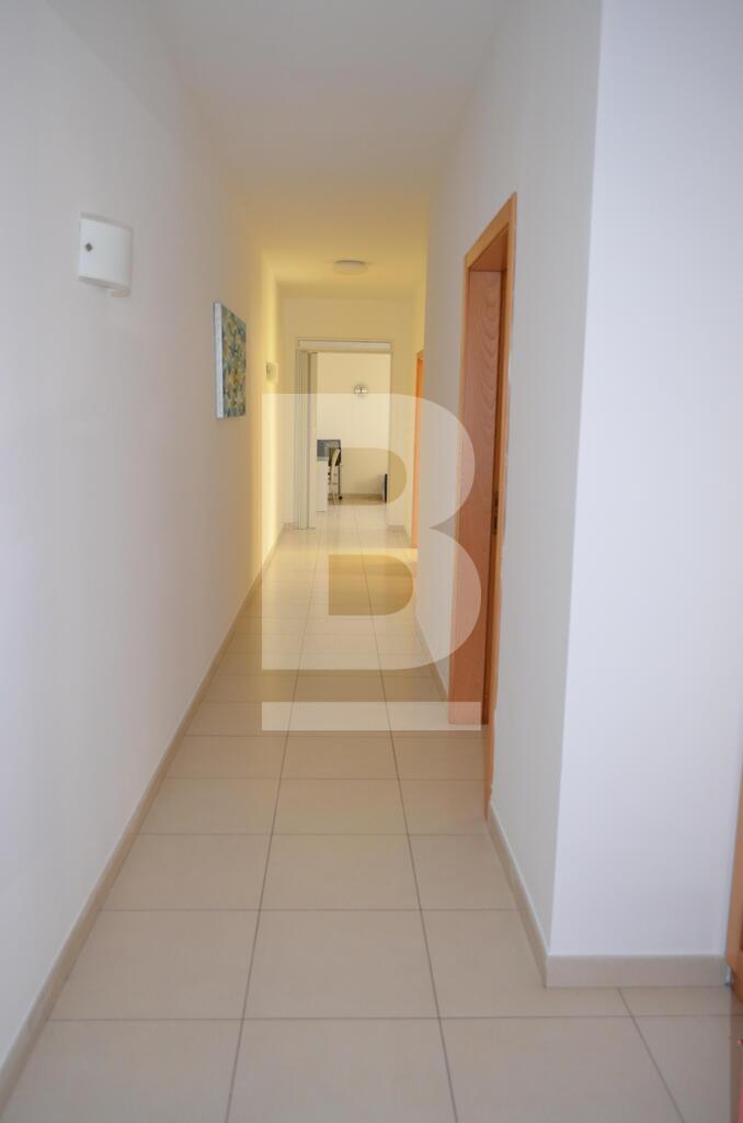 P_014863_A_7_2nd_corridor_2.JPG