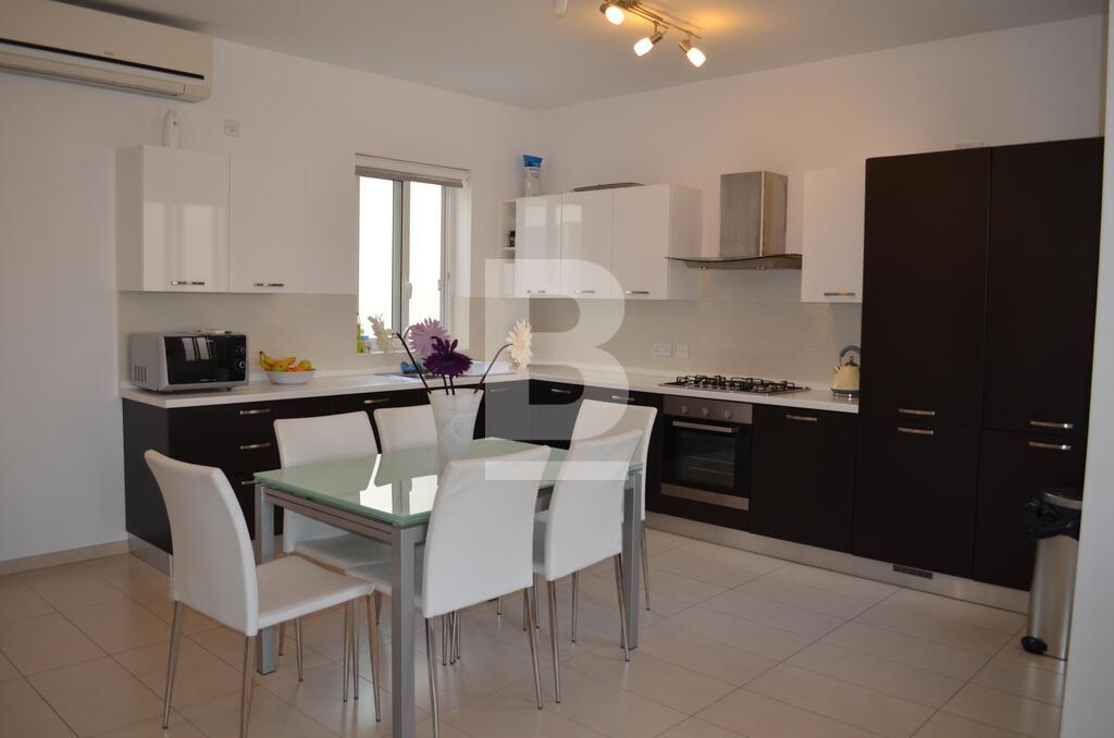 3 bed Apartment for rent - Image 1