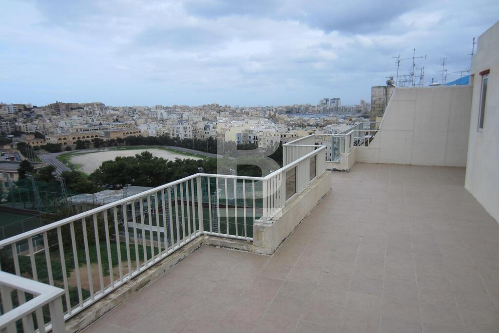2 bed Penthouse for rent - Image 1