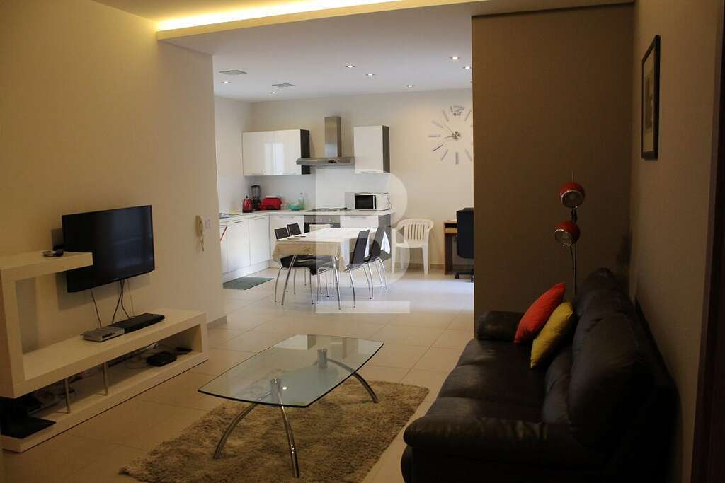2 bed Apartment for rent - Image 1