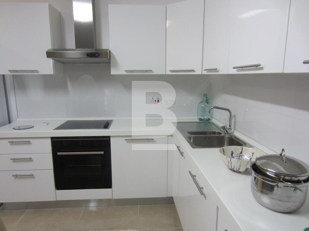 3 bed Apartment for rent - Image 1