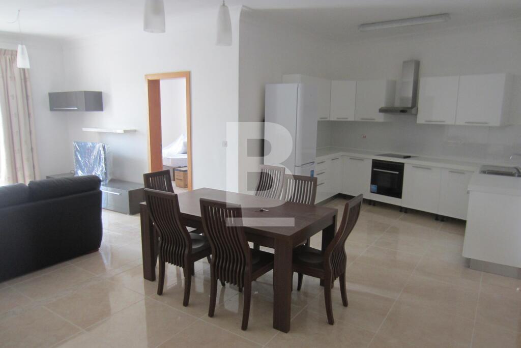 3 bed Apartment for rent - Image 1