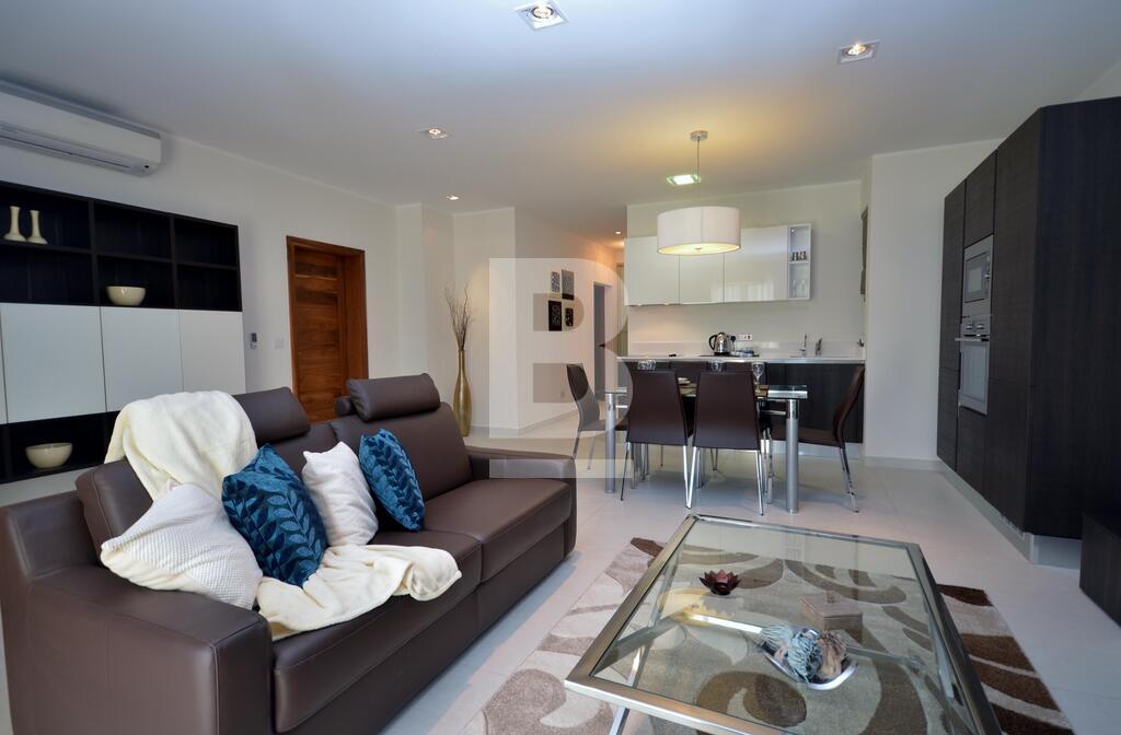 2 bed Apartment for rent - Image 1