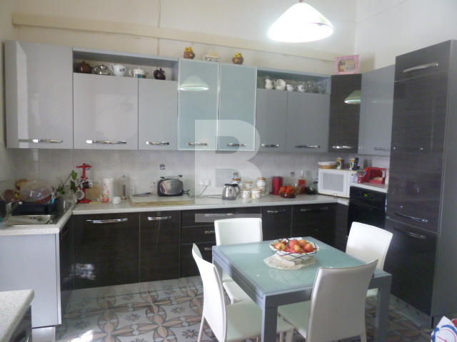 3 bed Houses of Character for rent - Image 1