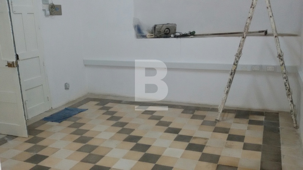 Office for rent - Image 1