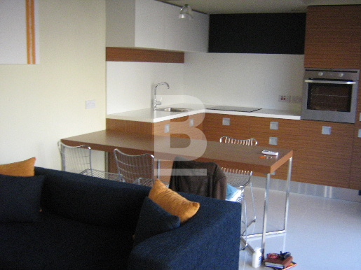 2 bed Apartment for rent - Image 1