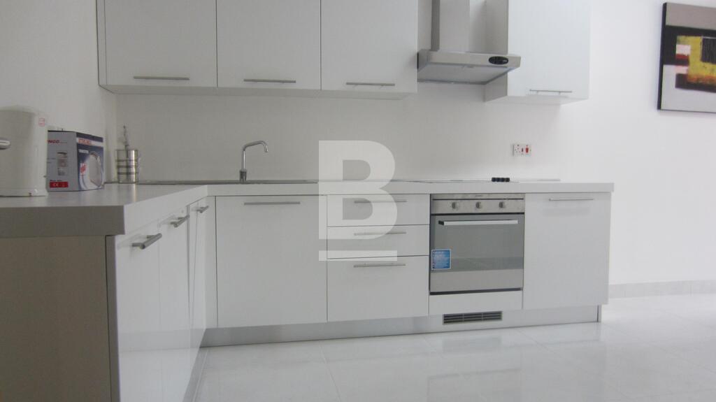 3 bed Apartment for rent - Image 1