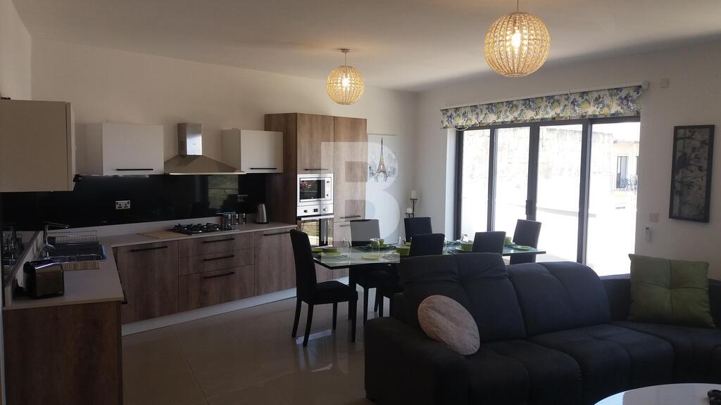 2 bed Penthouse for rent - Image 1