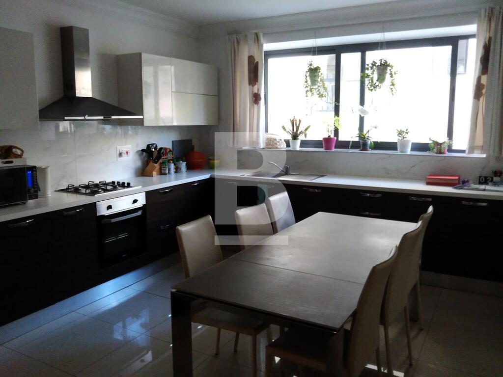 3 bed Apartment for rent - Image 1