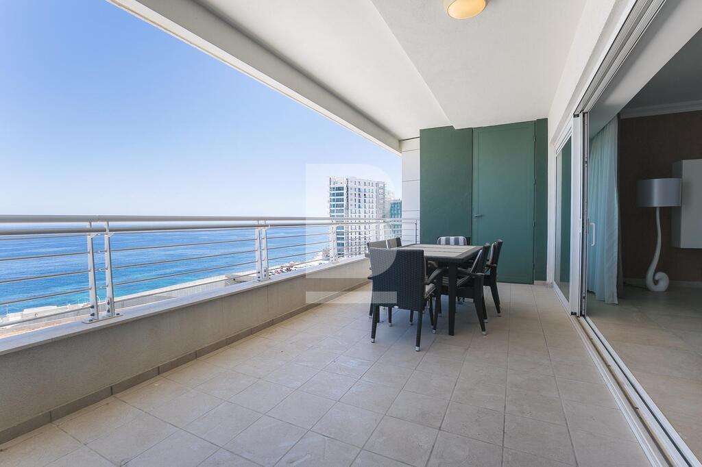3 bed Apartment for Sale - Image 1