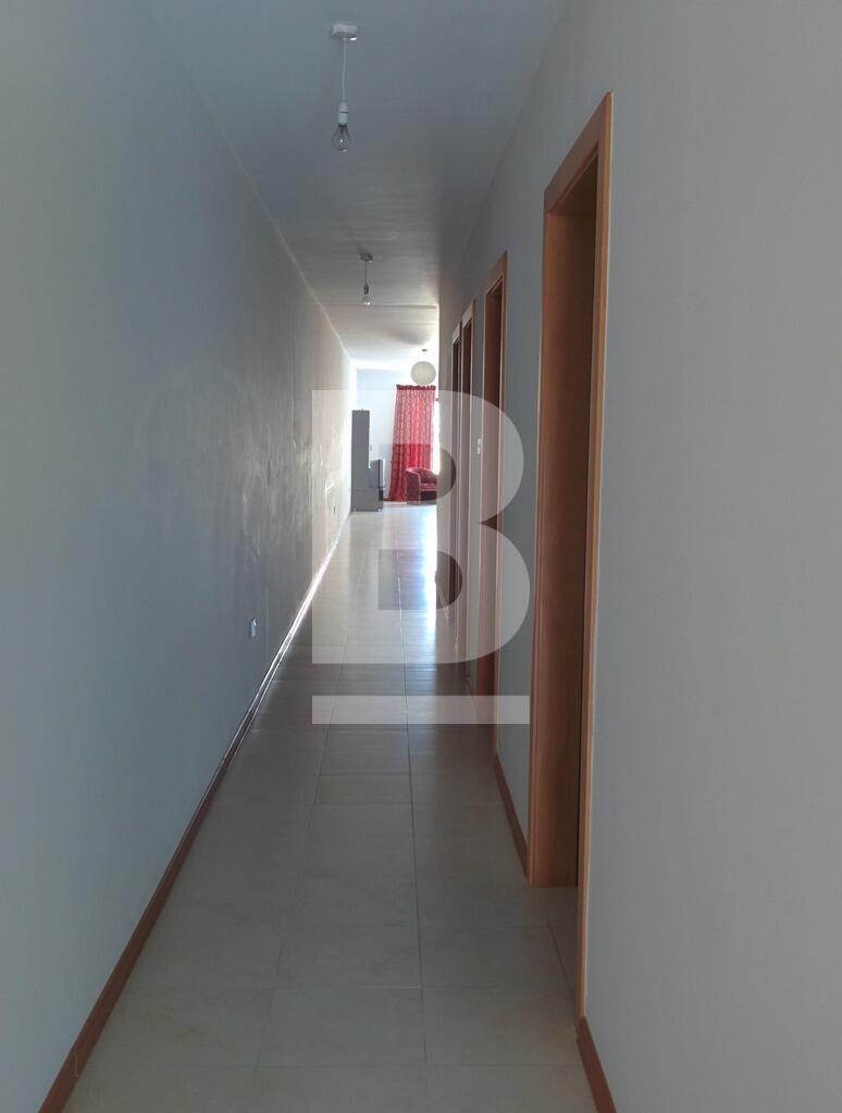 P_022868_corridor.jpg