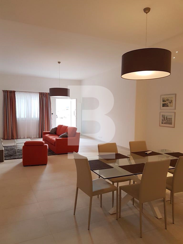 P_023579_1_Living_Area_(2).jpg