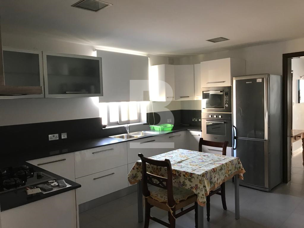 3 bed Penthouse for rent - Image 1