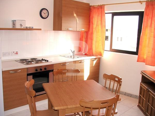 P_131662_Back_3_-_Kitchen.jpg