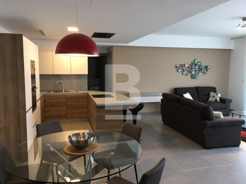P_131879_3_Open_plan_area.jpg