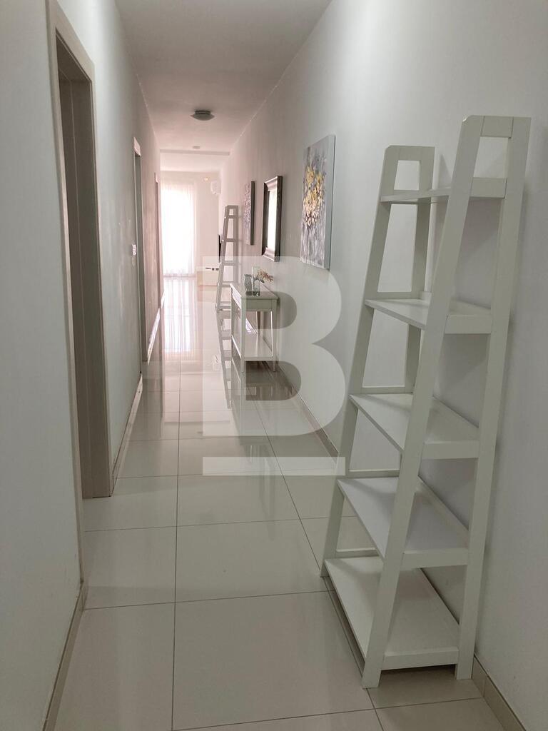 P_134614_Corridor.jpg