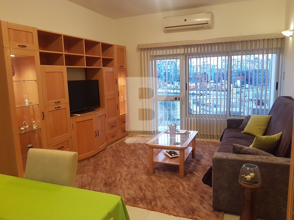 3 bed Apartment for rent - Image 1