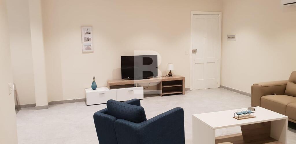 4 bed Apartment for rent - Image 1