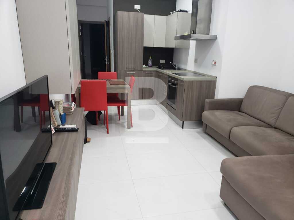 1 bed Maisonette for rent - Image 1