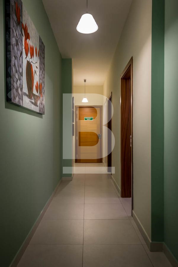 P_136143_Corridor.jpg
