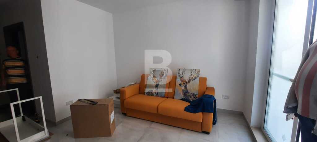 1 bed Apartment for rent - Image 1