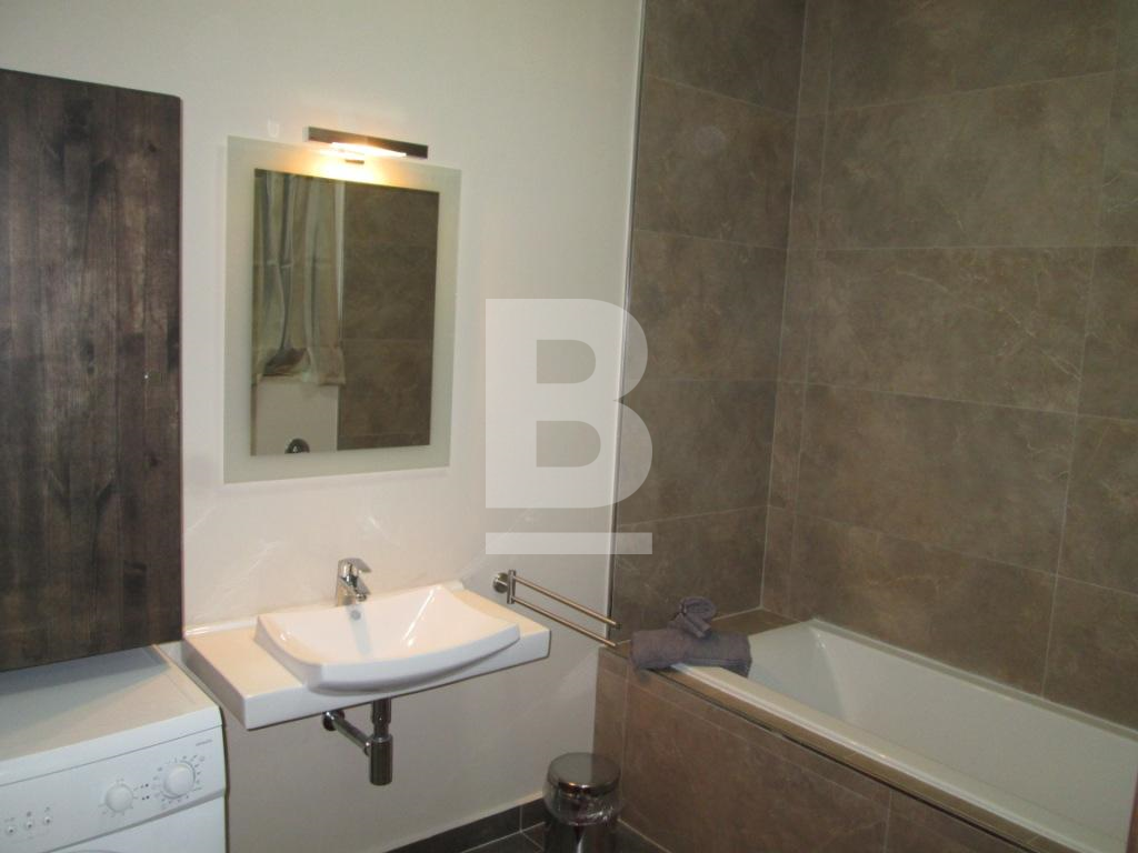 P_137645_dg_flat_1_k.jpg
