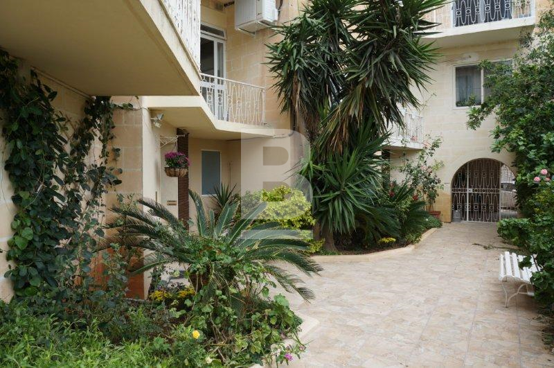 3 bed Apartment for rent