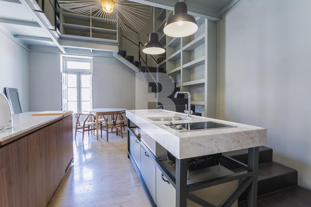 P_023443_4.5_Kitchen_with_stairs