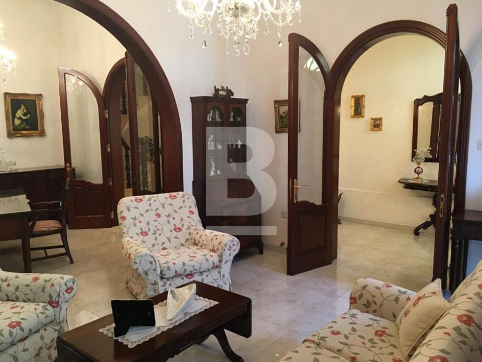 P_305698_Ground_floor_room_5th_b