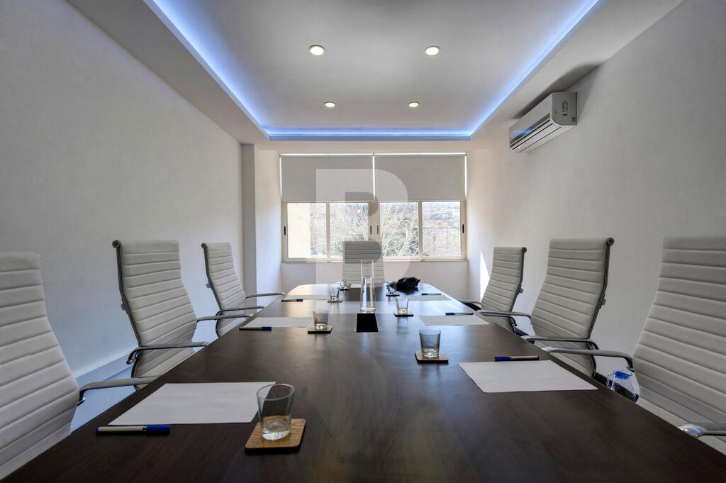 Office for rent - Image 1