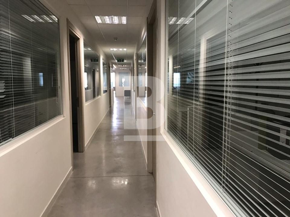 P_305870_2nd_floor_corridor_of_p