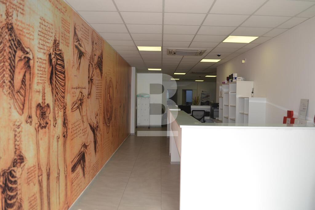 Independent Outlet for rent - Image 1