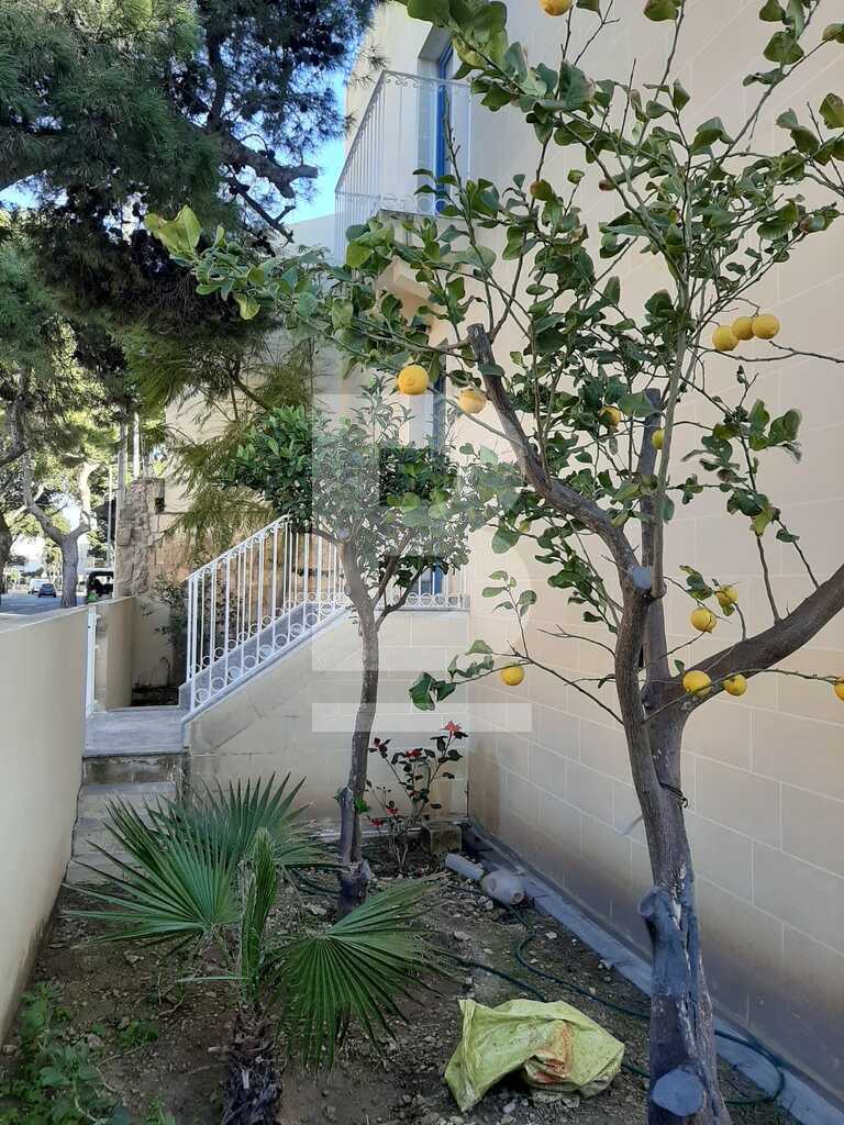 3 bed Terraced Houses for rent