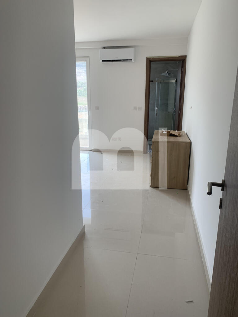 P_307831_CORRIDOR.jpg