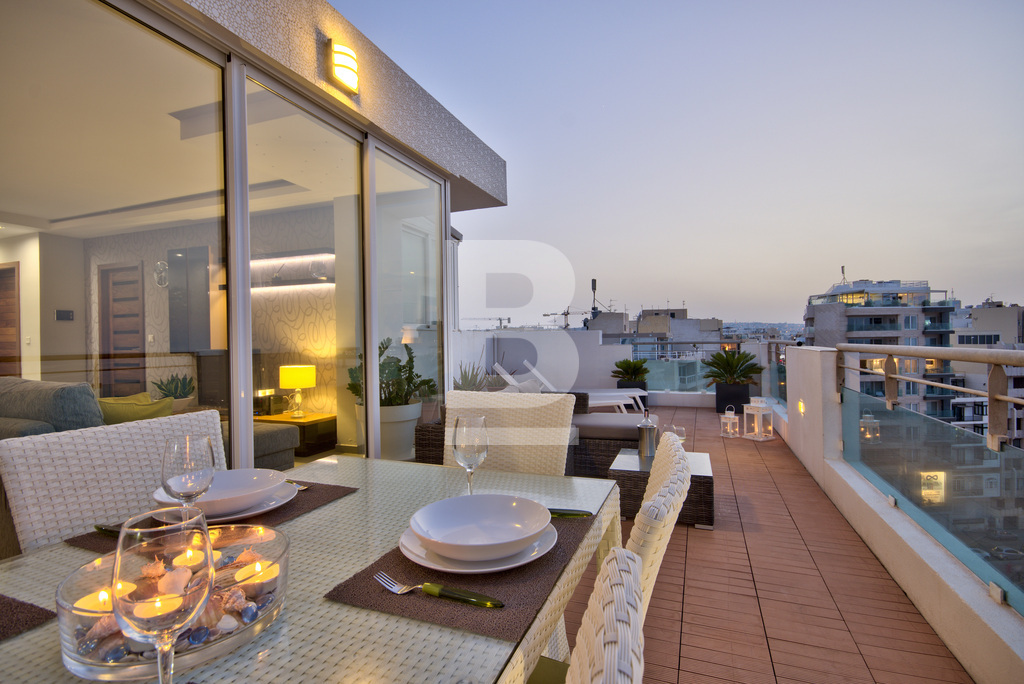 P_500198_shortlets_avery_dusk_00