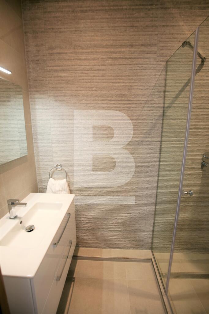 P_500706_PH_Bedroom_2_Ensuite.jp