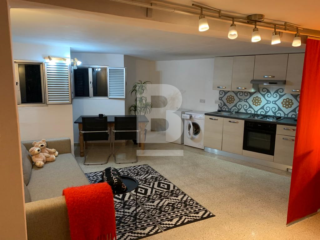 1 bed Apartment for rent - Image 1