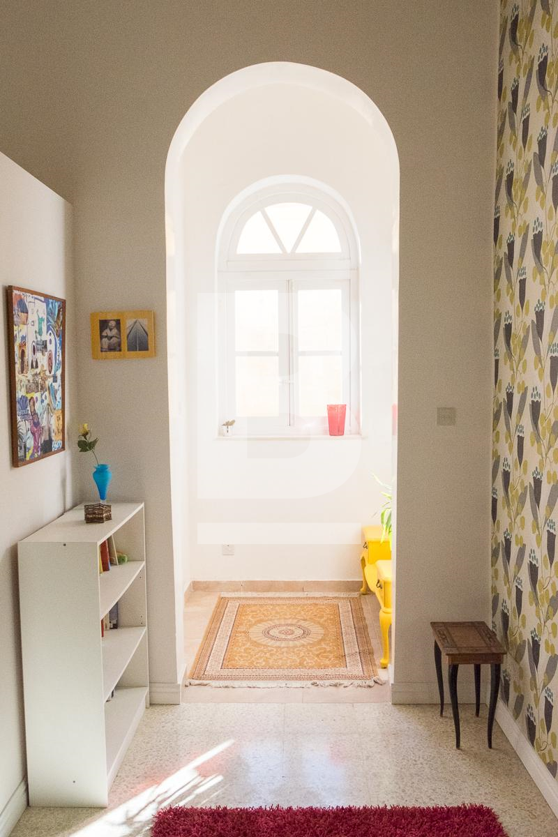 P_024145_view_to_upstairs_window