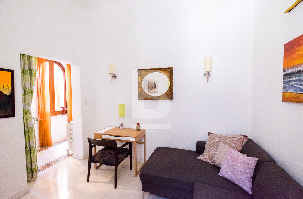 P_024145_downstairs_living_2_(1)