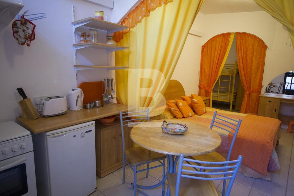 P_701026_Orange_Kitchen,_Main_Be